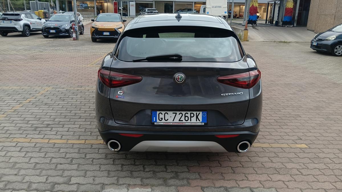 Alfa Romeo Stelvio 2.2 Turbodiesel 190 CV AT8 Q4 Business